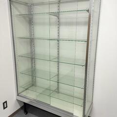 ガラス製ショーケース