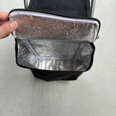 小さな折り畳み椅子(保冷付き)の画像