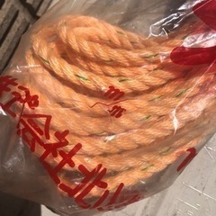 ロープ　ナイロンロープ　建築工事　日曜大工　未使用の画像