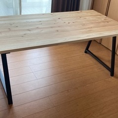 　ダイニングテーブル  机