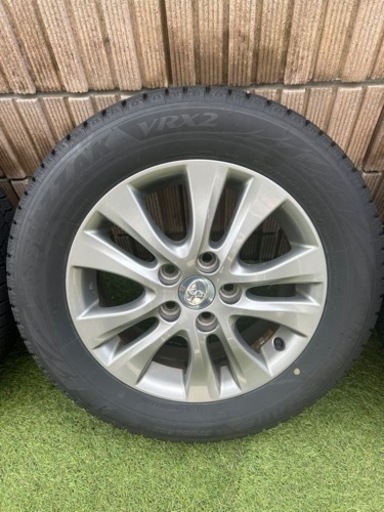 車のパーツ タイヤ、ホイール