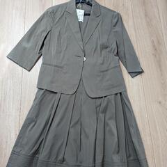 レディーススーツ　セットアップ COMME CA DU MODE