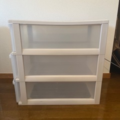 3段衣装ケース (2つあります)
