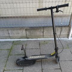足踏み式キックボードの画像