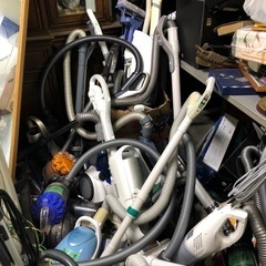 いろいろな掃除機‼️  週末セール❣️充電式、クロン式、紙パック❣️