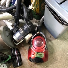 いろいろな掃除機❣️充電式、クロン式、紙パック❣️の画像