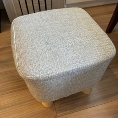 スツール（オットマン）