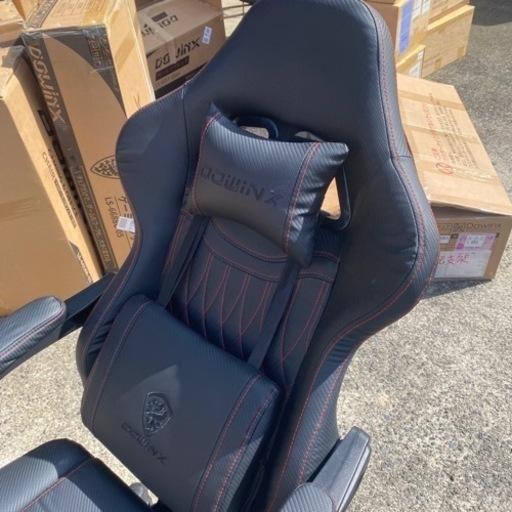 新品ゲーミングチェア　