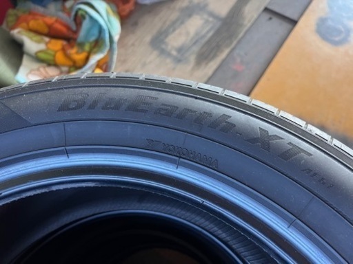 ヨコハマ　ブルーアース　XT  235/55R18