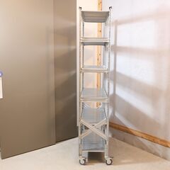 ASPLUND(アスプルンド)取り扱いのメーカーMETALSISTEM(メタルシステム)6段スチールシェルフ。店舗什器などにもおススメのインダストリアルなオープンシェルフは飾り棚としても♪の画像