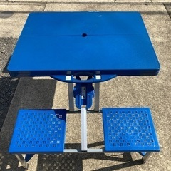 ピクニックテーブル