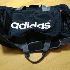 adidas　大きめドラムバッグ