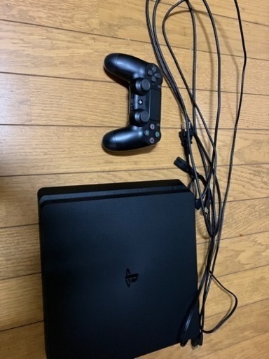 PlayStation 4 ジェット・ブラック 500GB