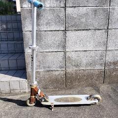 キックボード　サビ、傷あり