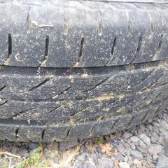 車のパーツ タイヤ、ホイールの画像