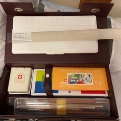 姉のくれた絵の具セット？