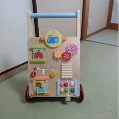 ベビー用カタカタ　手押し車　　