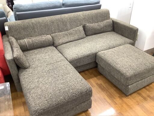 1時間の無料軽トラック貸出サービス！MARUICHI カウチソファーのご紹介!