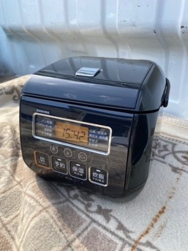 p36 炊飯器 ３合炊き 東芝 2018年