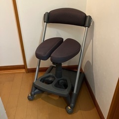 　座りやすい椅子　チェア