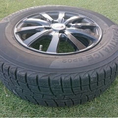車のパーツ タイヤ、ホイールの画像