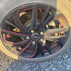 車のパーツ タイヤ、ホイールの画像