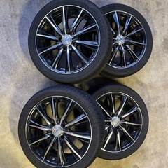車のパーツ タイヤ、ホイール