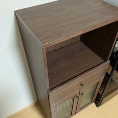 レンジ台　食器棚の画像