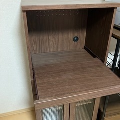 レンジ台　食器棚の画像