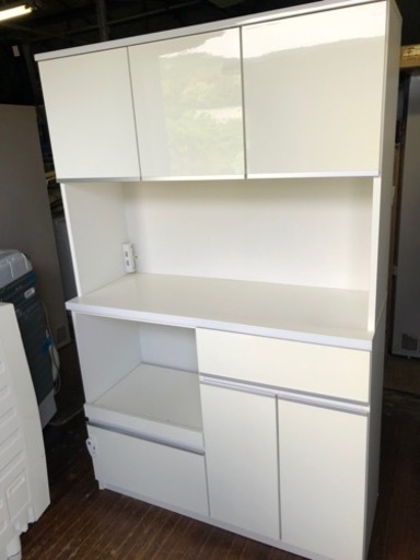 福岡市内配送無料　食器棚など