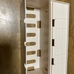 コンセント収納　スリーコインズの画像
