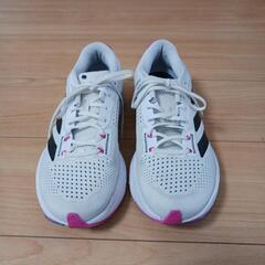  靴 アディダススニーカー