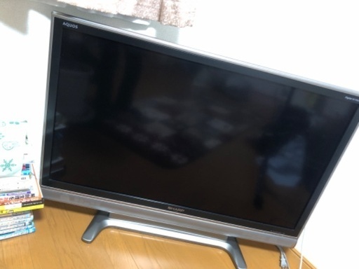 液晶カラーテレビ