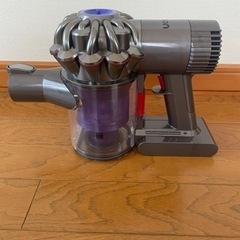 dyson v6 掃除機の画像