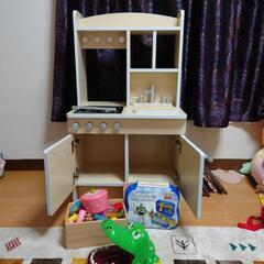 キッチンとままごと　工具風おもちゃなど