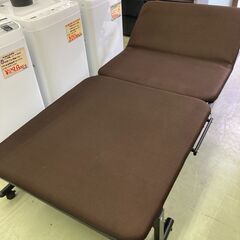 【リサイクルショップ　ピカソ　小松原】シングルサイズ 折りたたみベッド メッシュ リクライニング ブラウン★9734★の画像