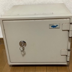 金庫　引越すため譲ります