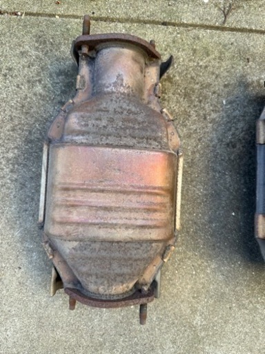 c35ローレル純正触媒