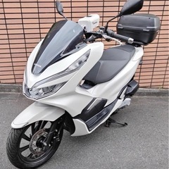 PCX 125 JF81 白  グリップヒーター付き 自賠責Ｒ8年まで