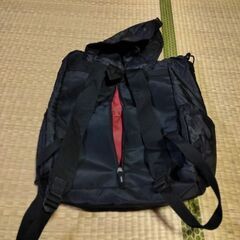黒リュックの画像