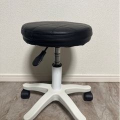 新品　施術イス　キャスター回転イス