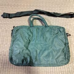 ノートパソコン？バッグの画像