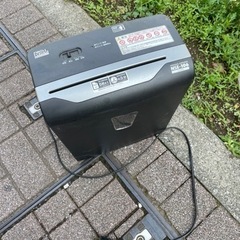 ７日PM～引取り可　シュレッダーの画像