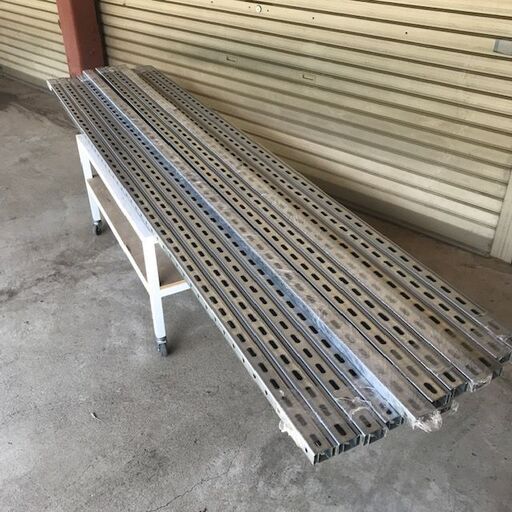 30本 ワールドダクター(ダクターチャンネル 穴あきタイプ) 全長2.5m D1A ネグロス電工