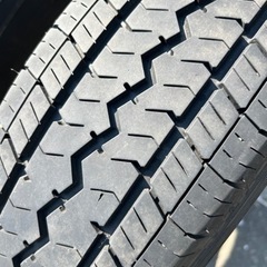 195/80R15 107/105LT 2022年製造 9分山以上 2本 トーヨー 夏タイヤの画像