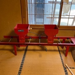 農業器具　播種覆土機