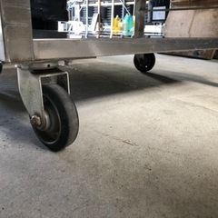 キャスター付作業台　配膳車　移動式作業台の画像