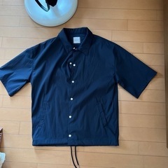 シャツ