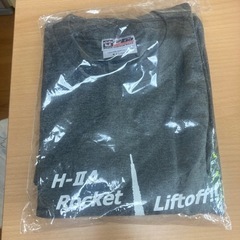 メンズ　新品tシャツ2枚&カジュアルベルトの画像