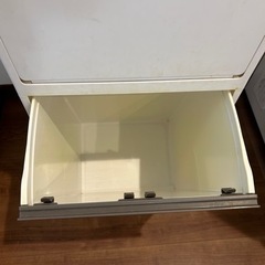 ゴミ箱の画像